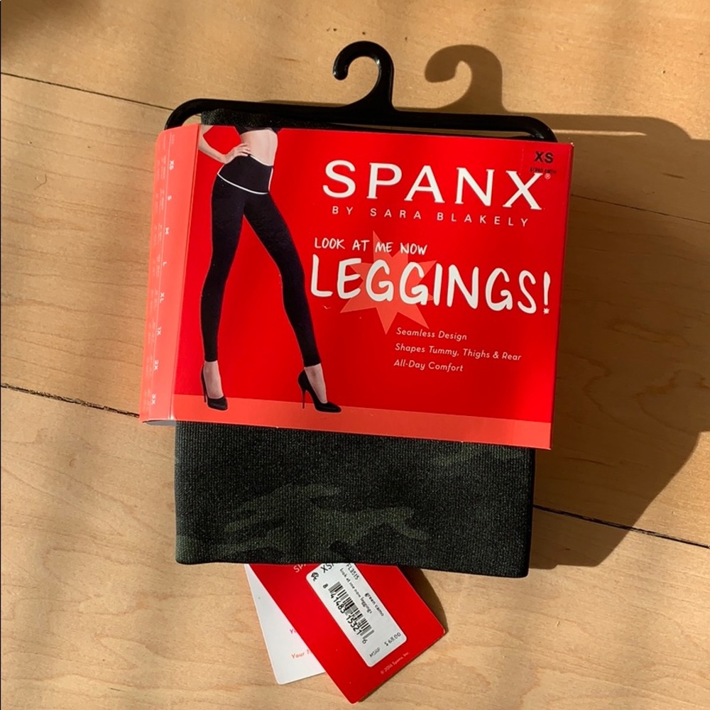 NEW WITH TAGS! Spanx Leggings in Camo, XS